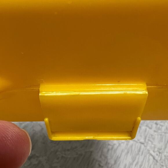 Vintage 1980s Fisher Price #638 Play Lunch Box A-B-C-D Yellow - Picture 5 of 6